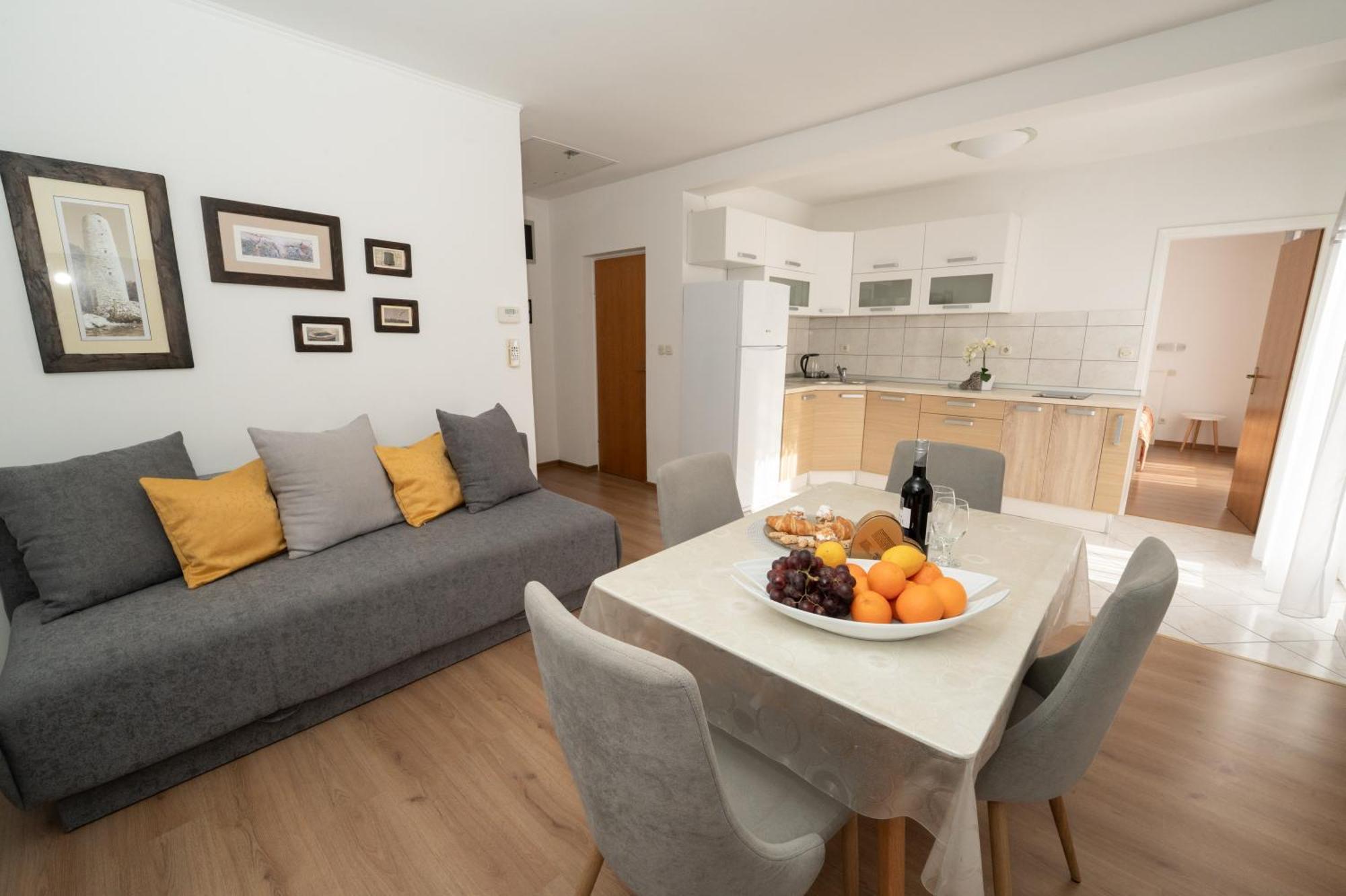 Apartments Biserka Novalja Extérieur photo