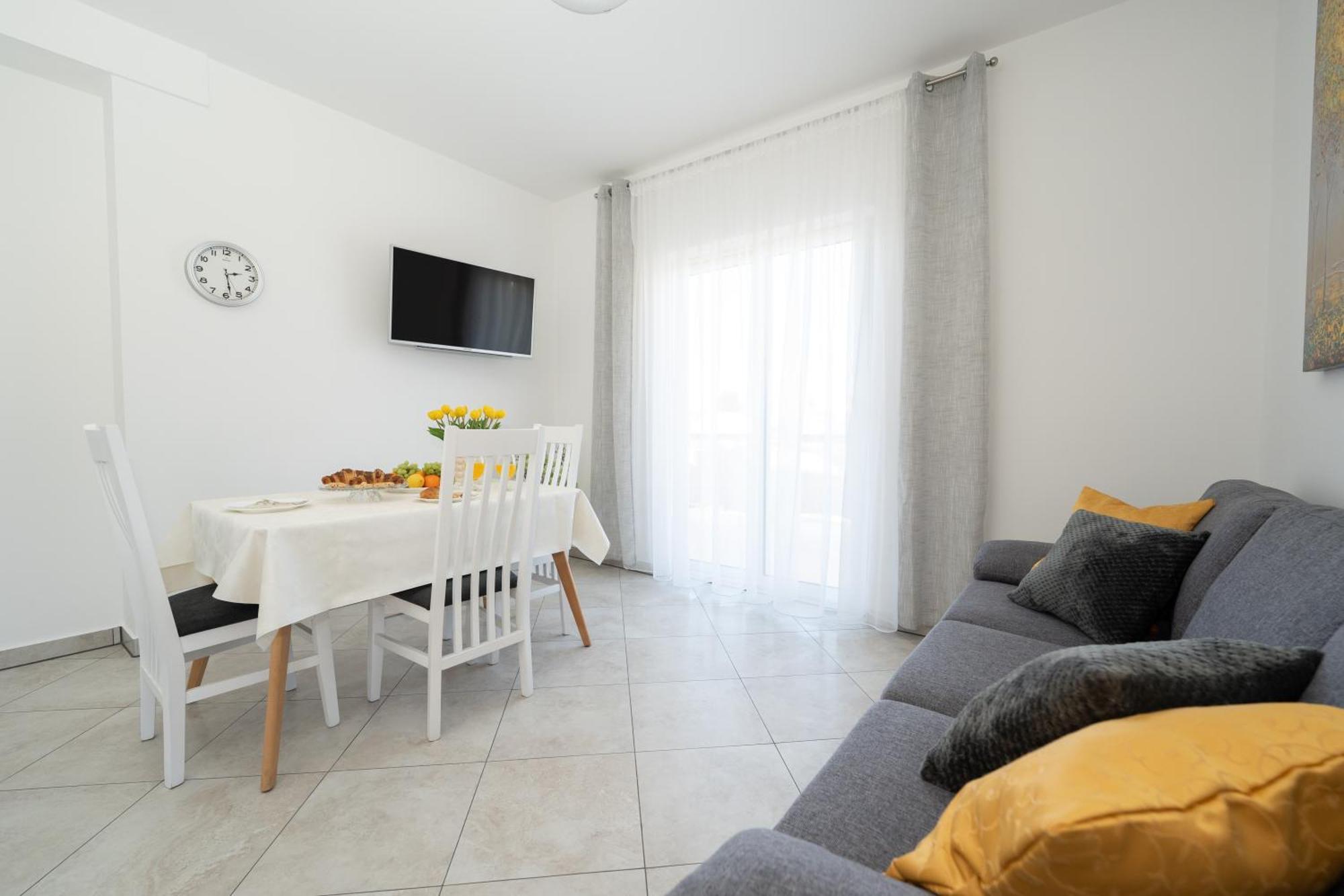Apartments Biserka Novalja Chambre photo